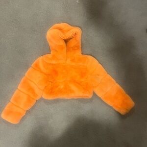 Bright orange puffer jacket #winterjacket